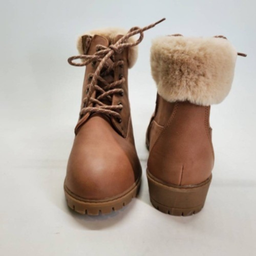 Madden Girl Shoes Womens Fresh Beige 9 Ankle Boots Hiking Faux Fur Trim - Picture 8 of 10